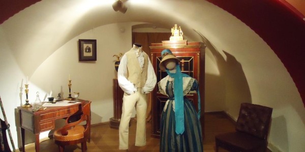 Посещение выставки «Мода пушкинской эпохи» в Государственном музее А.С. Пушкина на Пречистенке