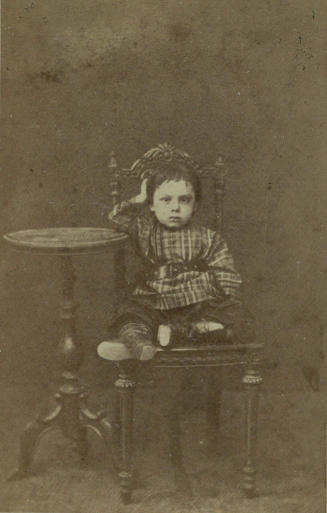 Портрет А.Н. Боратынского. Казань. 1869-1870 гг. Фотоателье А.Е.Маслова.